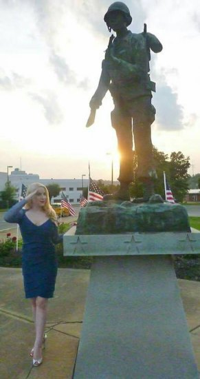 Lauren Littlepage Saluting Vets, Her late grandfather was a judge and decorated veteran Lauren Littlepage Saluting Vets, Her late grandfather was a judge and decorated veteran