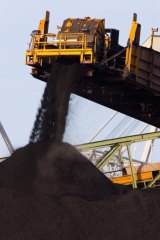 EDITORIAL: Manchin Gives Obama a Free Pass on West Virginia Coal EDITORIAL: Manchin Gives Obama a Free Pass on West Virginia Coal