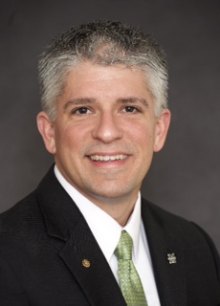 Matt Hayes is new executive director of alumni relations at Marshall Matt Hayes
