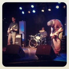 "Feel Good" Rocking Bronze Medallion Opens V-Club Concert Saturday Night Bronze Medallion