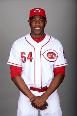 UPDATED: Reds Chapman Hit by Line Drive Aroldis Chapman