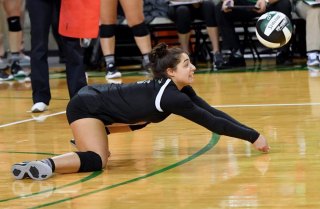 Herd Volleyball falls to Loyola Chicago Herd Volleyball falls to Loyola Chicago
