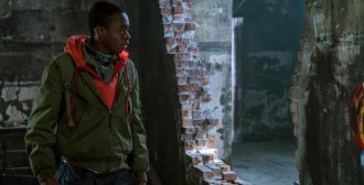 REVIEW.... Captive State Allegory Slowly, Confusingly Probes Post Space Invasion Chicago REVIEW.... Captive State Allegory Slowly, Confusingly Probes Post Space Invasion Chicago