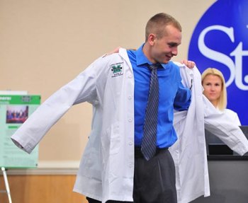 Marshall’s School of Physical Therapy invites community to White Coat Ceremony Marshall’s School of Physical Therapy invites community to White Coat Ceremony