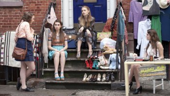 Lena Dunham’s Vogue Shoot Is A Reminder That Photoshop And Feminism Don’t Have To Be Mortal Enemies Girls