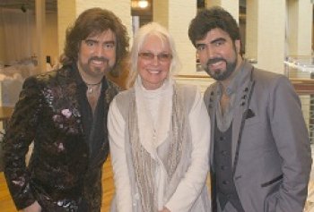 A Sold Out 'All That Glitters' Conference is a Success for Jennifer O'Neill & the Chrisagis Brothers A Sold Out 'All That Glitters' Conference is a Success for Jennifer O'Neill & the Chrisagis Brothers