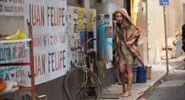 FIRST LOOK: Hawn and Schumer Bring Laughs, not Wackiness, to Snatched FIRST LOOK: Hawn and Schumer Bring Laughs, not Wackiness, to Snatched