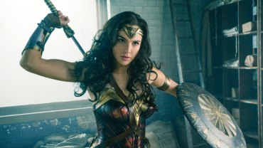 Female Directed "Wonder Woman" Cracks $100 Mark, Sets Records Female Directed "Wonder Woman" Cracks $100 Mark, Sets Records
