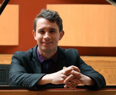 Accomplished pianist Michael Noble to perform free concert Accomplished pianist Michael Noble to perform free concert